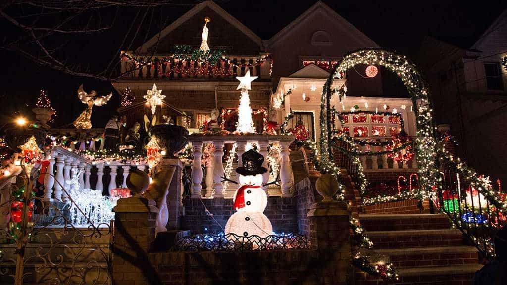 A house embellished by Christmas decorations